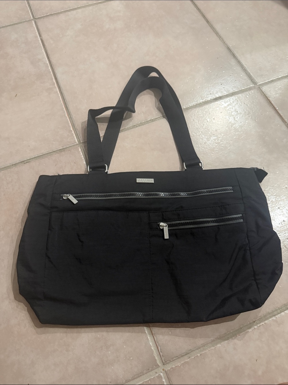 Baggalini Black Carryall Tote Bag with Dual Zipper Pockets@@@@